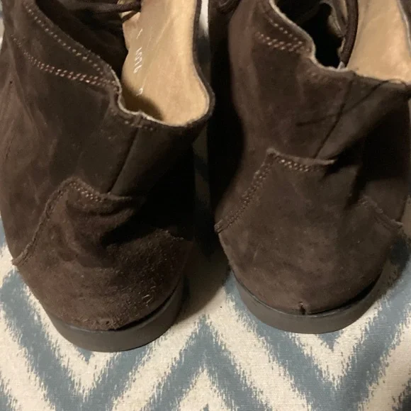 Men's Brown Boots 9E - Picture 3 of 5